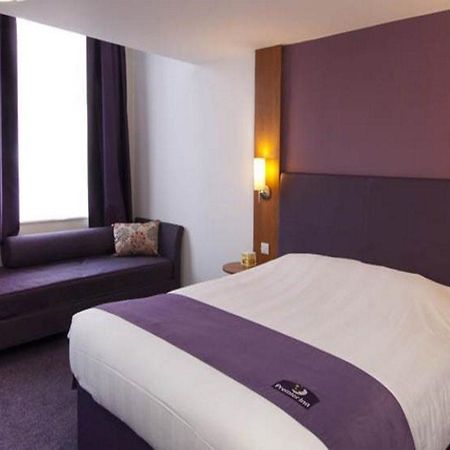 Premier Inn Stroud 斯特劳德 外观 照片
