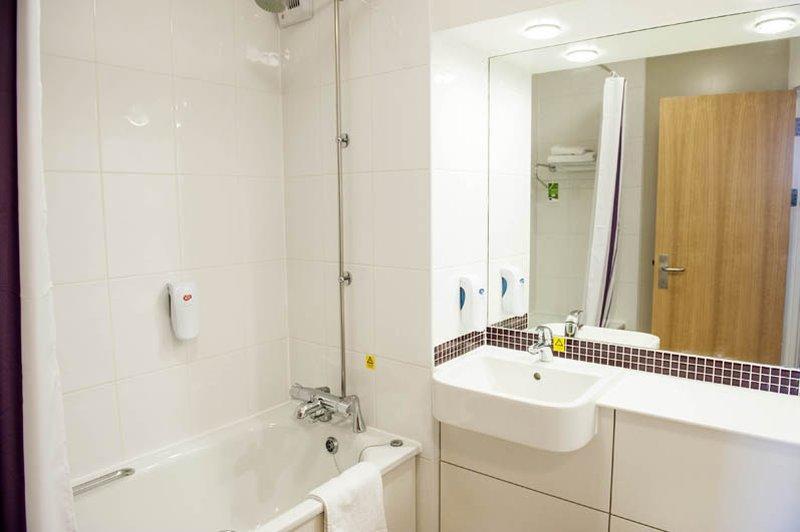 Premier Inn Stroud 斯特劳德 外观 照片